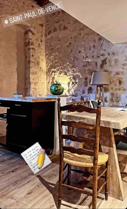 Loft En Plein Coeur Du Village Saint-Paul-de-Vence Buitenkant foto